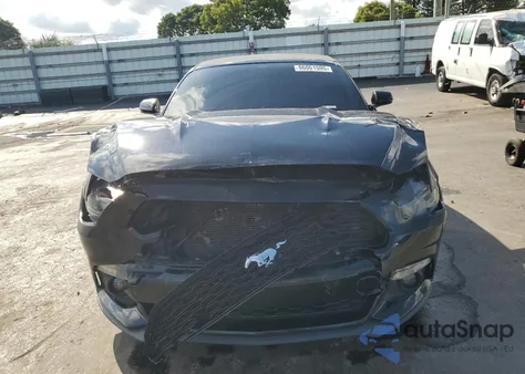 2017 Ford Mustang z USA, uszkodzony, nr VIN 1FATP8UH6H5335906